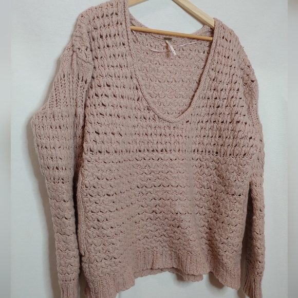Free People Crashing Waves Pullover Sweater Blush Rose Pink Open Knit Wool M - Picture 4 of 10